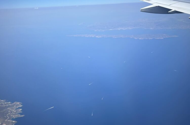 Μην πιστέψετε ούτε μια φορά ότι σας παίρνω στα σοβαρά!