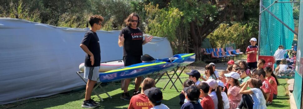 ΓΝΟΣ. Παρουσίαση των αθλημάτων SUP σε μαθητές του Δημοτικού Σχολείου Παλουκίων