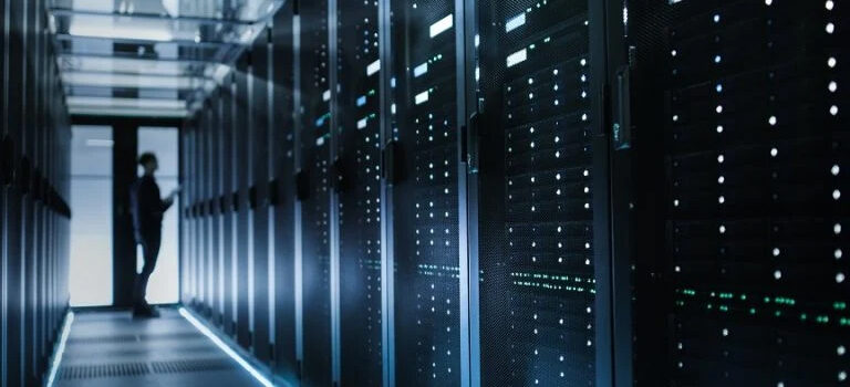Υστερούν οι ελληνικές επιχειρήσεις στην ψηφιοποίηση – Λίγοι οι πληροφορικάριοι