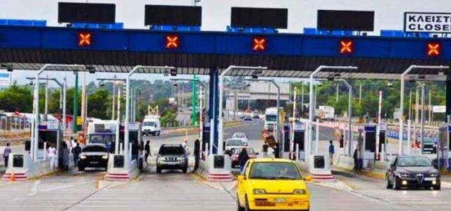 Μπλόκο και στα διόδια για τα αυτοκίνητα σε ακινησία!