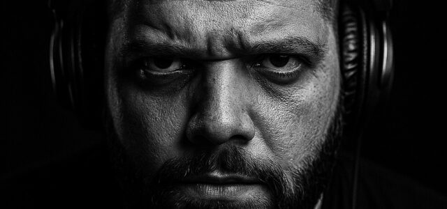 «Από τα ΘΡΑΝΙΑ… στην ΚΛΗΡΩΤΙΔΑ – ένα νέο αίσχος της Σαλαμίνας!»