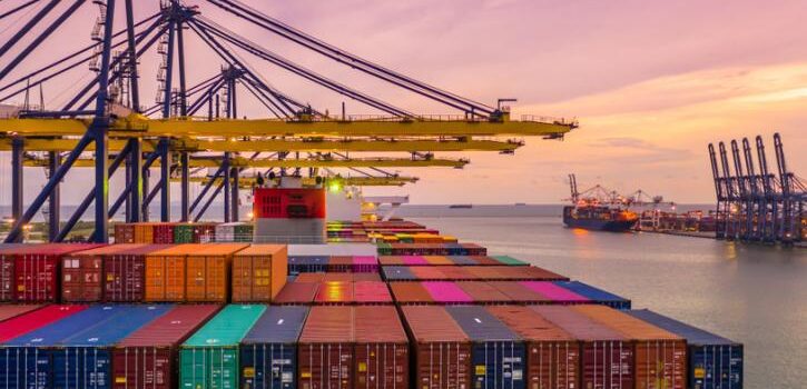 Λαθρεμπόριο: Ψηφιακό «μάτι» της ΑΑΔΕ σε φορτηγά και κοντέινερ – Online παρακολούθηση σε σύνορα, διόδια, τελωνεία