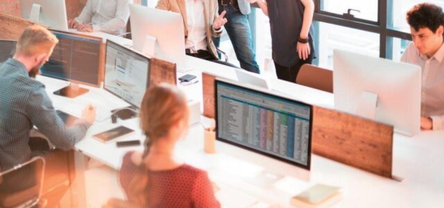 Το ελληνικό παράδοξο: Υψηλό κόστος εργασίας, χαμηλή παραγωγικότητα