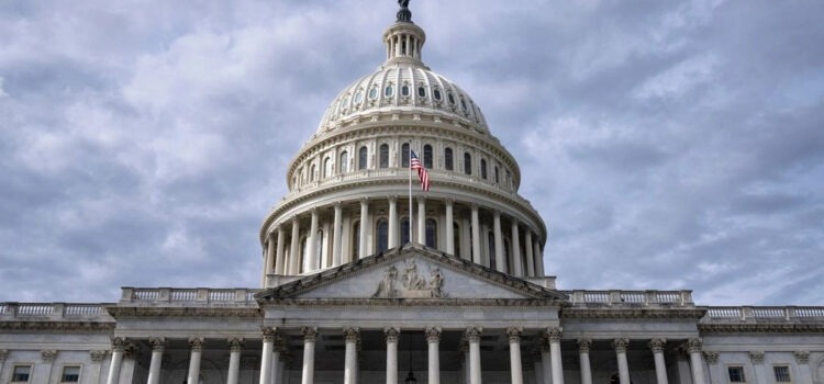 Μπροστά στον κίνδυνο shutdown οι ΗΠΑ: Τι σημαίνει για την οικονομία και τις κρατικές υπηρεσίες