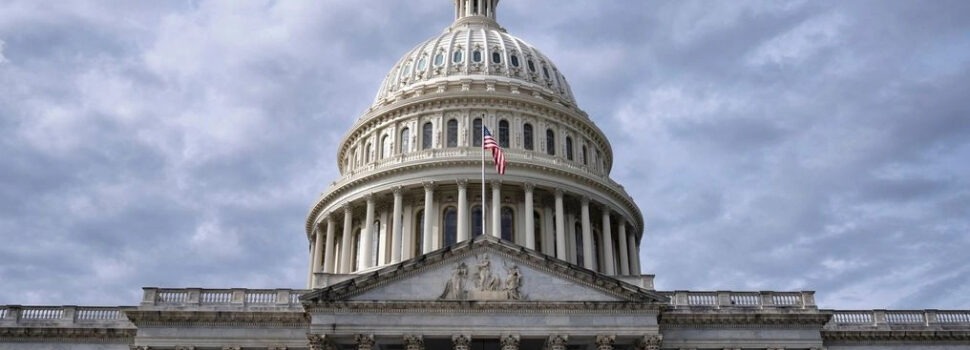 Μπροστά στον κίνδυνο shutdown οι ΗΠΑ: Τι σημαίνει για την οικονομία και τις κρατικές υπηρεσίες