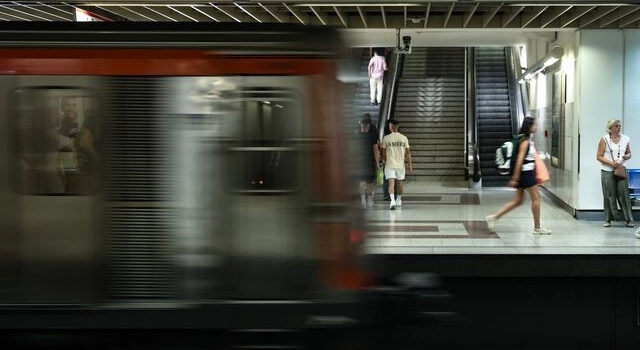 Αθήνα: 24ωρη λειτουργία Μετρό, Τραμ και Λεωφορείων κάθε Σάββατο – Οι συχνότητες διέλευσης