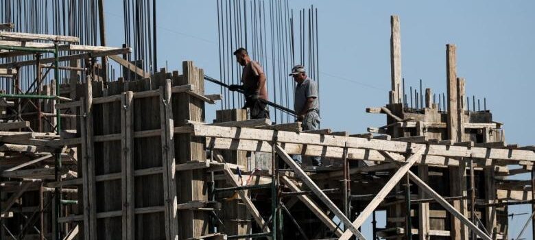 Εργασιακό νομοσχέδιο: Τι αλλάζει σε άδειες και μέτρα ασφάλειας – Τι είναι ο «Ηριδανός»