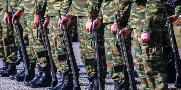 Στρατός 2026: Ξεχάστε όσα ξέρατε – Νέοι κανόνες για αναβολές, Ι5 και εξαγορά
