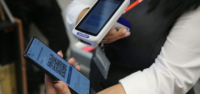 Ψηφιακή Κάρτα Εργασίας: Πώς μετριέται ο χρόνος εργασίας και ποιοι εξαιρούνται – Όλες οι αλλαγές