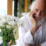 Βάσω Θεοδωρακοπούλου – Μπόγρη: “Ένα φωτεινό μυαλό που κατάφερνε πάντα να αποδίδει τα καλώς και κακως κείμενα της εποχής μας”