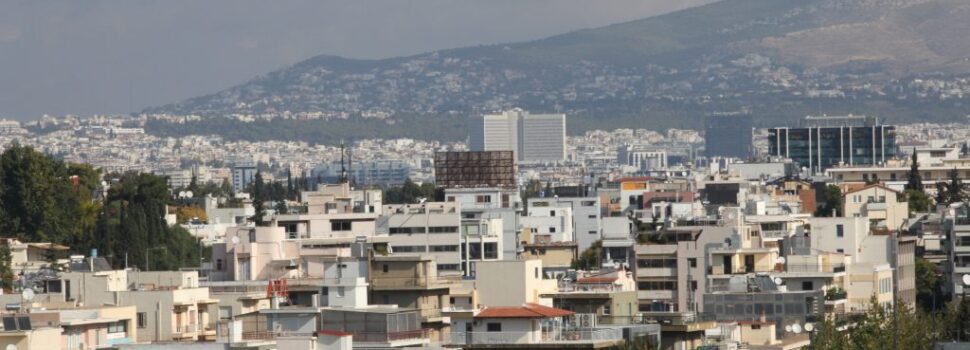 Οι τρεις νέες αλλαγές στη φορολογία των ακινήτων που θα ψηφιστούν τον Οκτώβριο