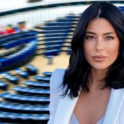 Πολιτικός σεισμός – Στην Ευρωβουλή φτάνει η δικογραφία κατά της Λατινοπούλου – «Πλαστογραφία» στην ίδρυση της Φωνής Λογικής