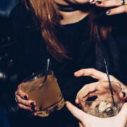 Πάνω από 140 δικογραφίες για παραβάσεις προμήθειας αλκοόλ σε ανήλικους – 24.000 έλεγχοι σε 3 μήνες