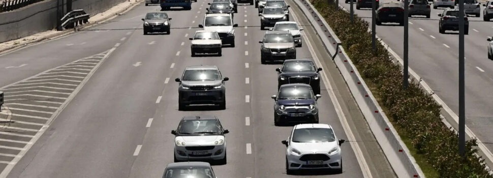 Τέλη κυκλοφορίας: Πώς θα γλιτώσετε την πληρωμή τους – Τα βήματα που οδηγούν στην ψηφιακή ακινησία οχημάτων