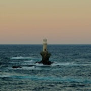 Οι πιο όμορφοι φάροι του κόσμου: Εκεί όπου η απομόνωση γίνεται μαγεία