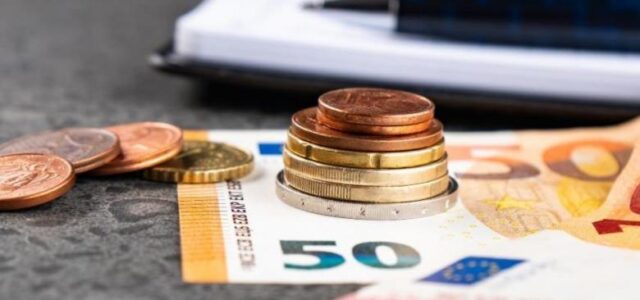Φοροελαφρύνσεις: Τα ψιλά γράμματα για το πακέτο του 2026 – Στο επίκεντρο ΕΝΦΙΑ, αυξήσεις και ακίνητα