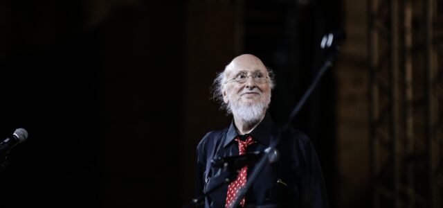 Πέθανε ο Διονύσης Σαββόπουλος