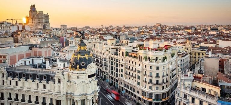 Ψάχνουν αντίδοτο στο έλλειμμα 900.000 κατοικιών