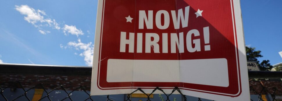 Mην το παίρνετε προσωπικά, απλά σας έκαναν… εργασιακό ghosting – Η τάση που φθείρει την επαγγελματική αυτοπεποίθηση