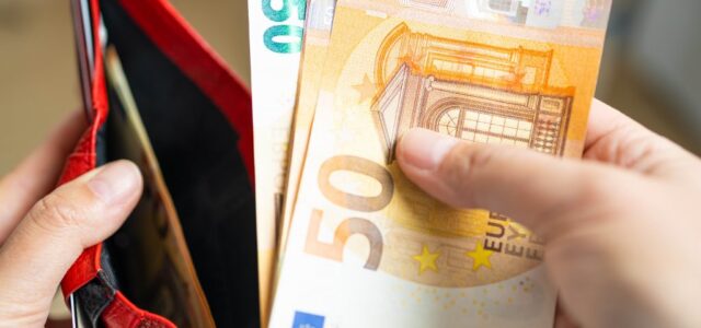 Από το «χαρτοβασίλειο» στο cloud: Ο ΕΦΚΑ υπόσχεται σύνταξη σε 30 ημέρες