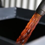 ΙΟΒΕ: Μειωμένα κέρδη για τον κλάδο εμπορίας πετρελαιοειδών το 2024