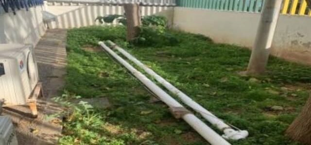 Κραυγή αγωνίας εκπαιδευτικών για τα σχολεία της Σαλαμίνας: Σιδερένια κολώνα έπεσε στην αυλή εν ώρα διαλείμματος