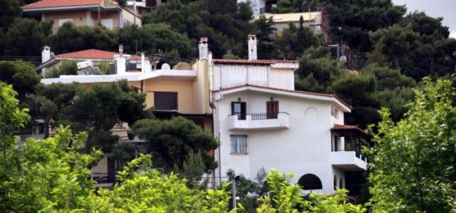 Απαλλάσσονται και τα εκτός σχεδίου ακίνητα από το φόρο μεταβίβασης!