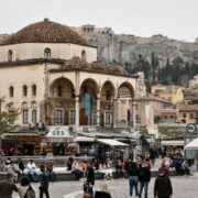 Δημογραφικό: Οι μεσήλικες θα κυριαρχούν στις αγορές εργασίας του μέλλοντος – Υπό εξαφάνιση οι 30άρηδες