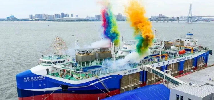 Κινέζικη εταιρεία παρέδωσε το πρώτο ιχθυοτροφείο-πλοίο με δυνατότητα DP