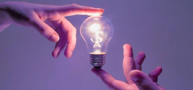 Ποια είναι τα 8 τιμολόγια – καταφύγια για φθηνό ρεύμα τον Νοέμβριο