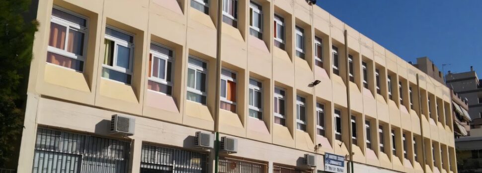 Δήμος βάζει «λουκέτο» διαμαρτυρόμενος για την κατάσταση στα σχολεία