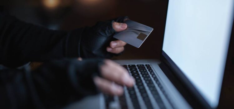 Ηλεκτρονικές απάτες: Έρχεται πρωτοβουλία της ΕΣΕΕ για εθνικό trustmark στο e-commerce