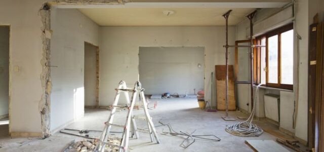 Επιδότηση έως 90% για την ανακαίνιση παλαιών κατοικιών