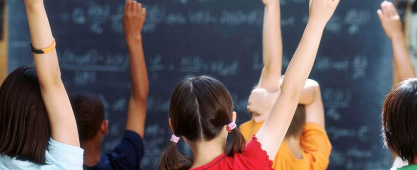 Ποιές είναι οι 11 “πληγές” των σχολείων του Περάματος. Έντονη διαμαρτυρία από τον Δήμο. Το θέμα στη Βουλή