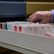 Στο 1 δις ευρώ θα φτάσει η συμμετοχή των ασθενών στα φάρμακα έως το 2028 – Τι έδειξε μελέτη