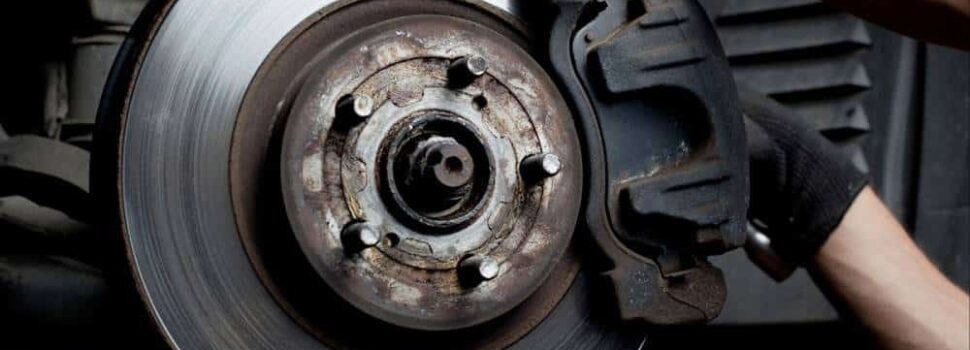 Πώς καταλαβαίνουμε ότι πρέπει να αλλάξουμε τακάκια;