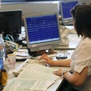 Στα σκαριά νέα ρύθμιση 120 δόσεων για χρέη προς Εφορία και ΕΦΚΑ