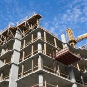 ΕΛΣΤΑΤ: Αυξημένες οι οικοδομικές άδειες κατά 12,5% τον Σεπτέμβριο του 2025