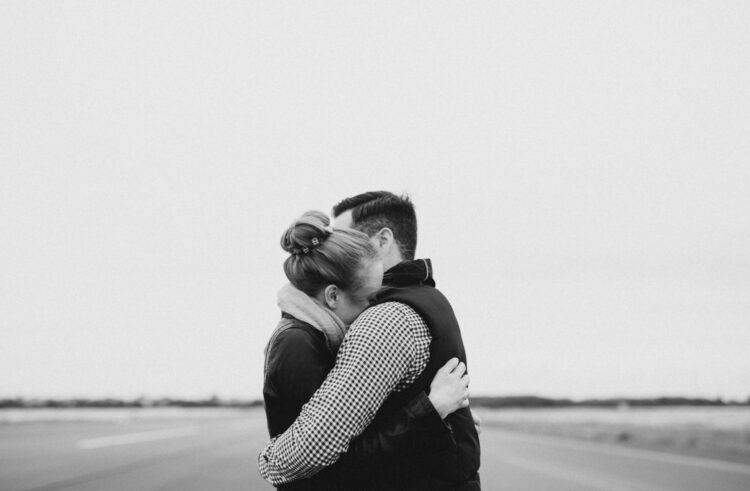 Η δύναμη της αγκαλιάς