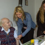 Τι αλλάζει για τους υπαλλήλους του «Βοήθεια στο Σπίτι» με το σχέδιο νόμου του Υπ. Εσωτερικών