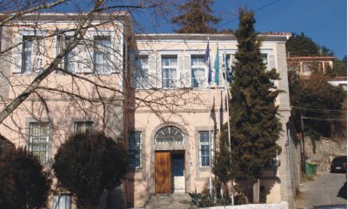 Υπουργική Απόφαση για τη μείωση εκπομπών στα δημοτικά κτήρια