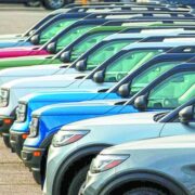 Μεγάλη επιδότηση για αντικατάσταση οχήματος: Ποιοι δικαιούνται έως 30.000 ευρώ για νέο αυτοκίνητο