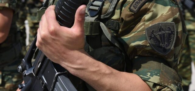 Δένδιας: «Φροντίζουμε, ώστε η πατρίδα να είναι πάντα έτοιμη» – Ψηφίστηκε ο νέος στρατιωτικός χάρτης