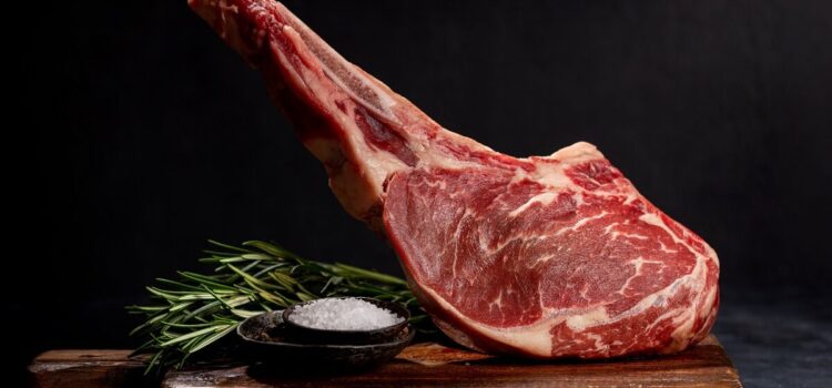 Άνω-κάτω η διατροφική πυραμίδα: Τι λένε οι καρδιολόγοι για τη νέα έμφαση στα λιπαρά