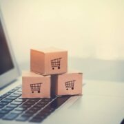 Τι αλλάζει στα online καταστήματα και πώς μας επηρεάζει