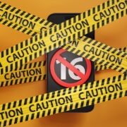 Βρετανία: Δημόσια διαβούλευση για απαγόρευση social media σε ανήλικους κάτω των 16 ετών