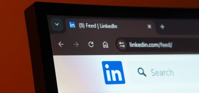 Τα πτυχία και τα βιογραφικά χάνουν τη δυναμή τους – Το LinkedIn έχει σχέδιο για αυτό
