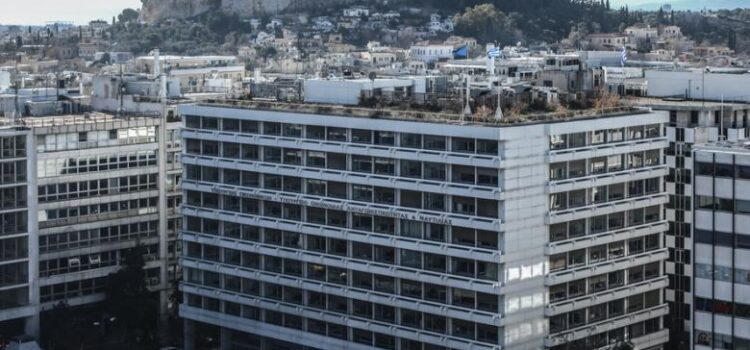 Φοροδιαφυγή: Ψηφιακή «επίθεση» με τρία εργαλεία – Στο τραπέζι νέες ελαφρύνσεις