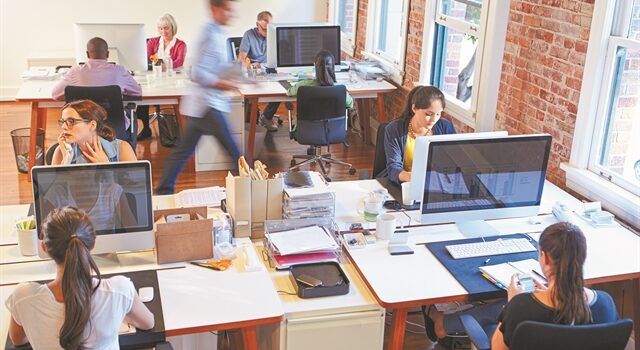 Ωράριο εργασίας: Πότε και πώς θα δουλεύουμε μέχρι 13 ώρες