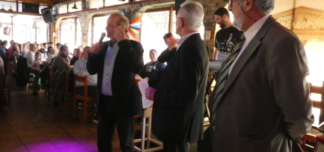 Με απόλυτη επιτυχία πραγματοποιήθηκε ο ετήσιος χορός του Αμπελακιακού